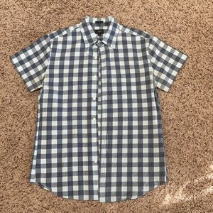 Men’s Short Sleeved J. Crew Button down shirt